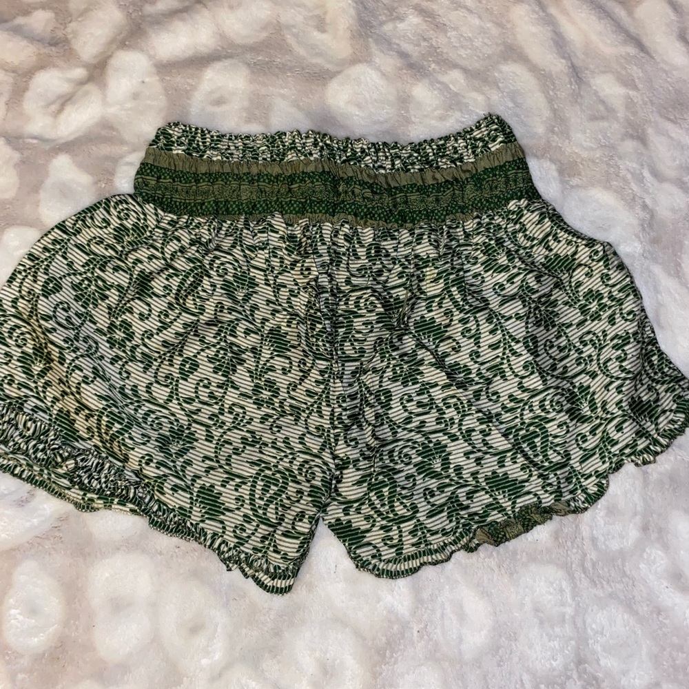 Shorts - Picture 2 of 2
